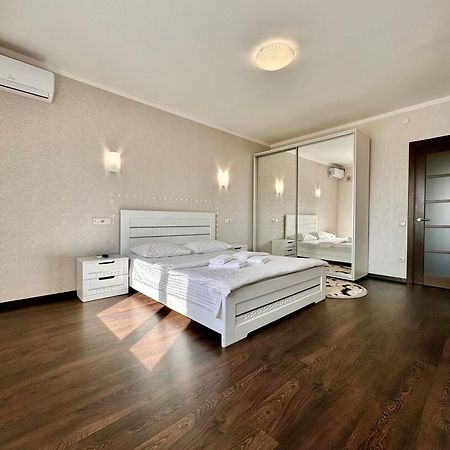 Apartpoltava Світлі Просторі Апартаменти 80М2 , 2-Окремі Кімнати, Новобудова Центр Чек Банківський Zewnętrze zdjęcie