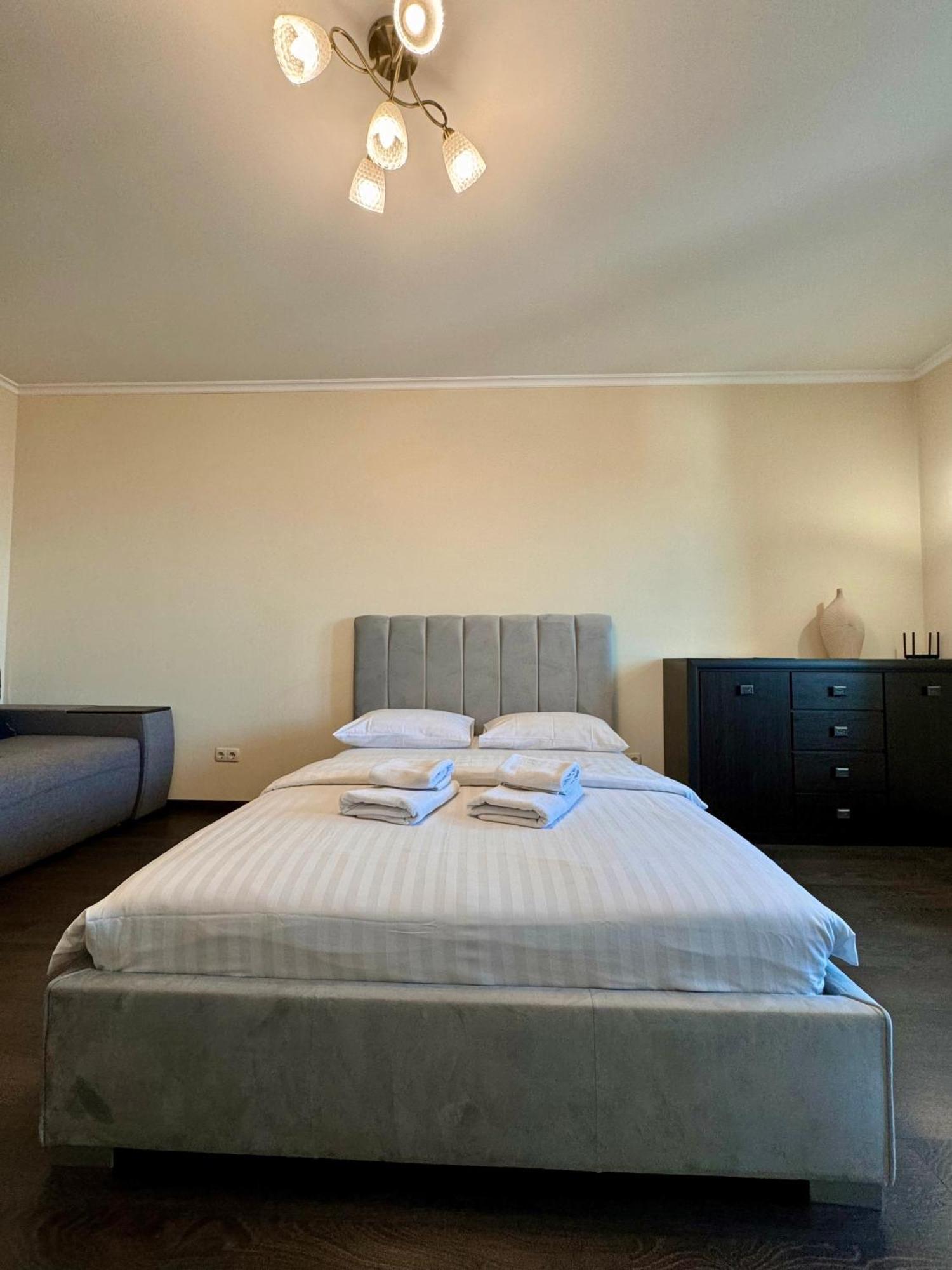 Apartpoltava Світлі Просторі Апартаменти 80М2 , 2-Окремі Кімнати, Новобудова Центр Чек Банківський Zewnętrze zdjęcie