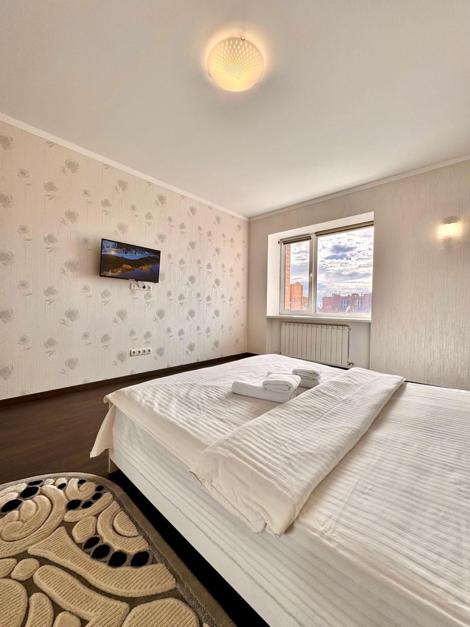 Apartpoltava Світлі Просторі Апартаменти 80М2 , 2-Окремі Кімнати, Новобудова Центр Чек Банківський Zewnętrze zdjęcie